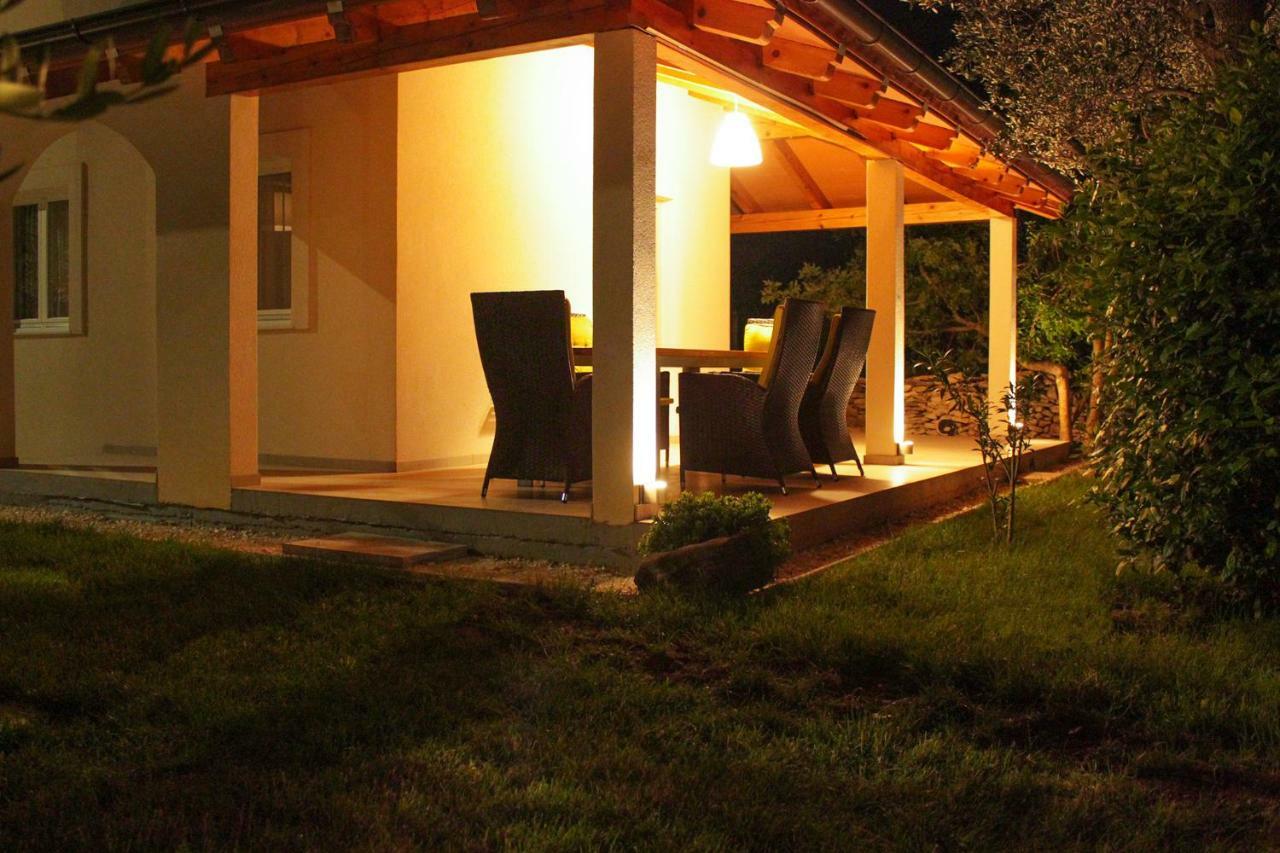 Holiday Home Liberta クルニカ エクステリア 写真
